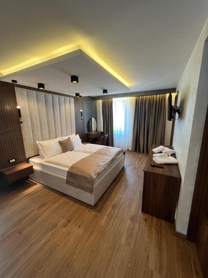 Hotel Palace San Valentino אומאג מראה חיצוני תמונה