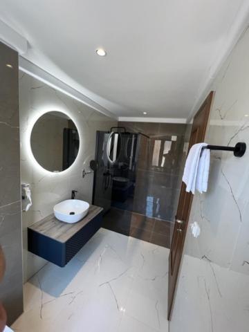 Hotel Palace San Valentino אומאג מראה חיצוני תמונה