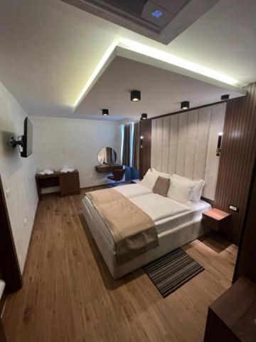 Hotel Palace San Valentino אומאג מראה חיצוני תמונה